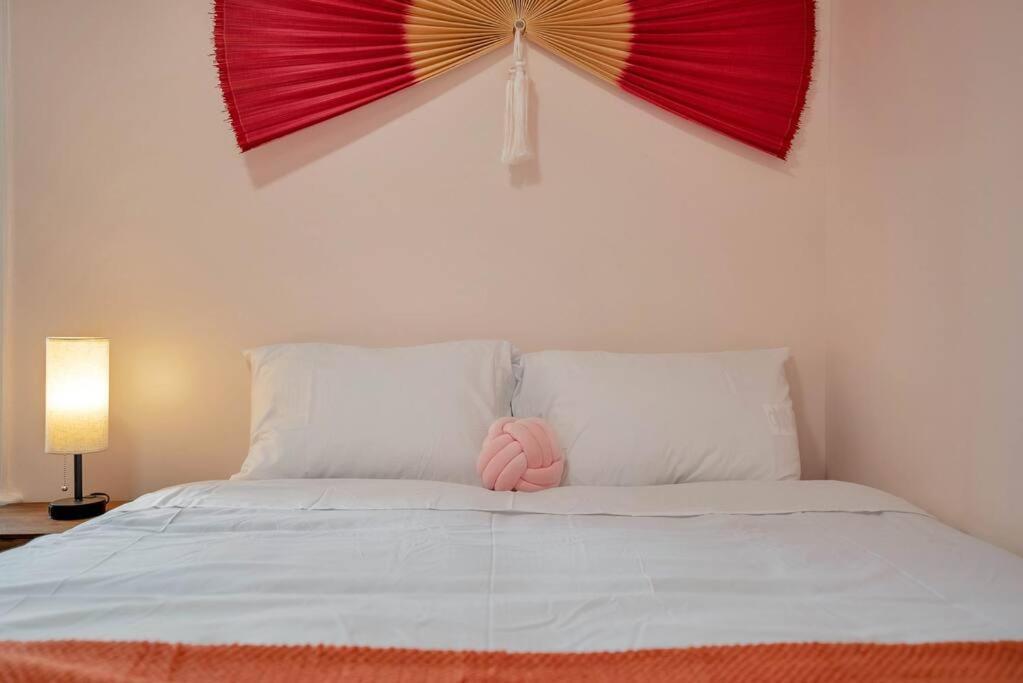 Peachy Paradise In East Rock Near Dt/Yale New Haven Exteriör bild